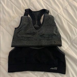 Women’s sports bras